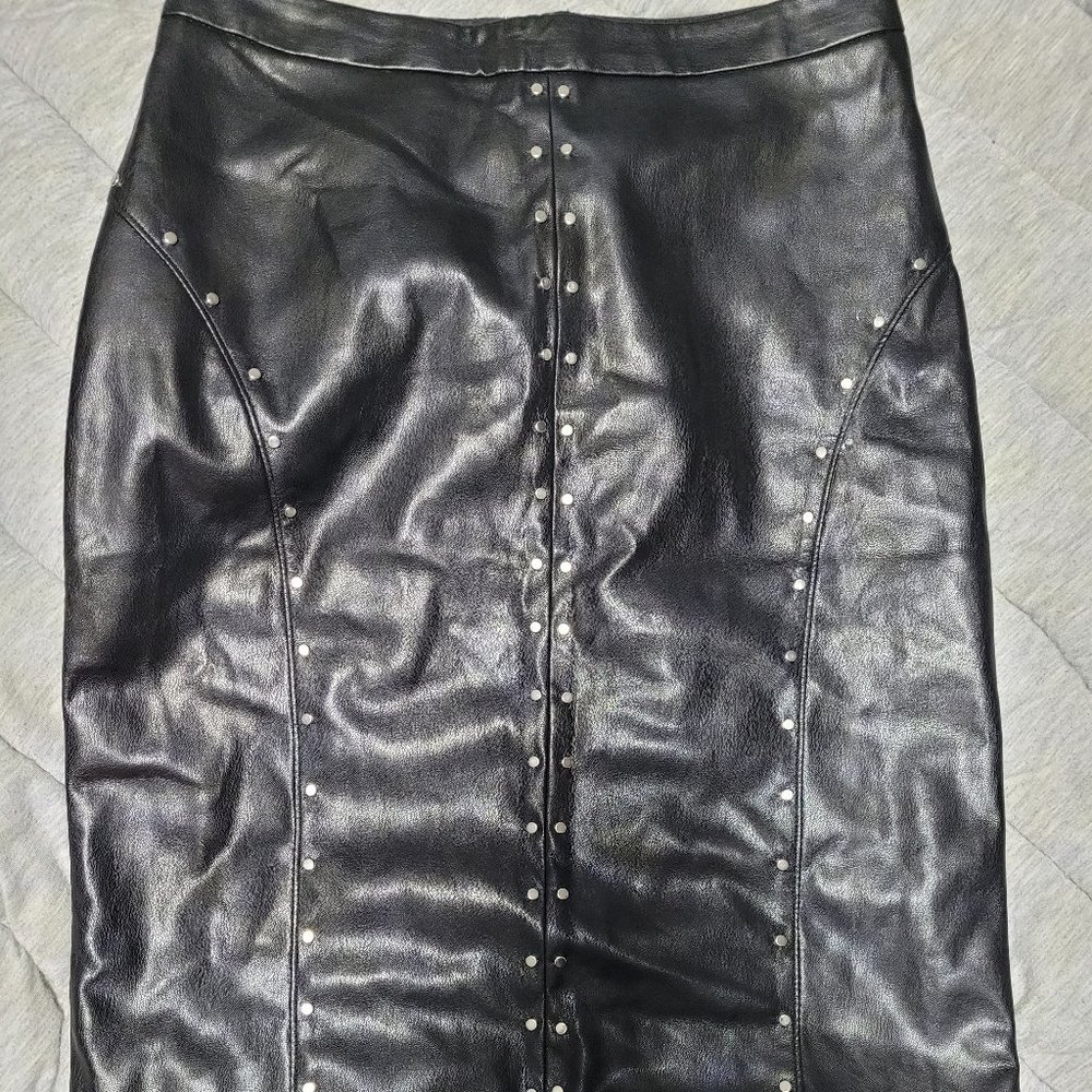 Women's Faux Leather skirt brand new